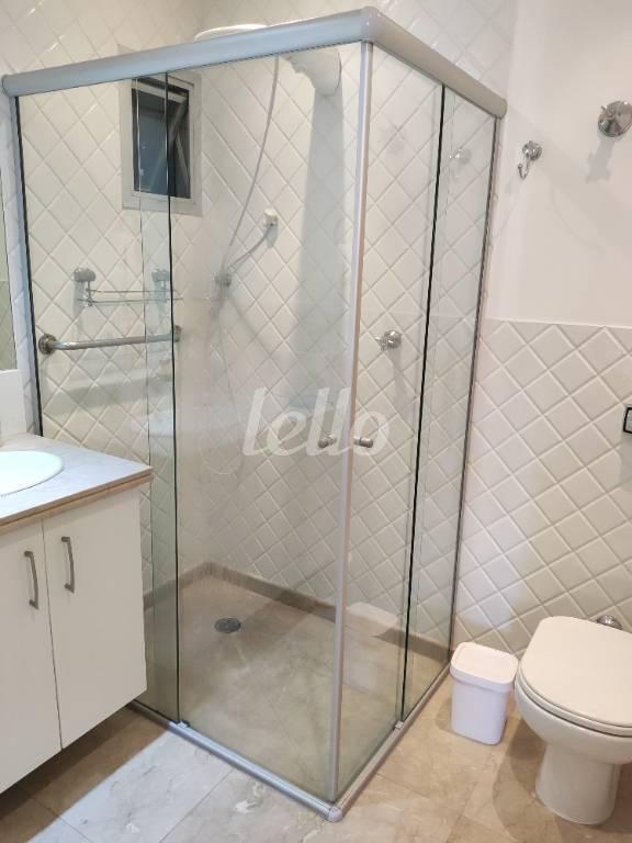 BANHEIRO SOCIAL de Apartamento à venda, Padrão com 72 m², 3 quartos e 1 vaga em Vila Gomes Cardim - São Paulo