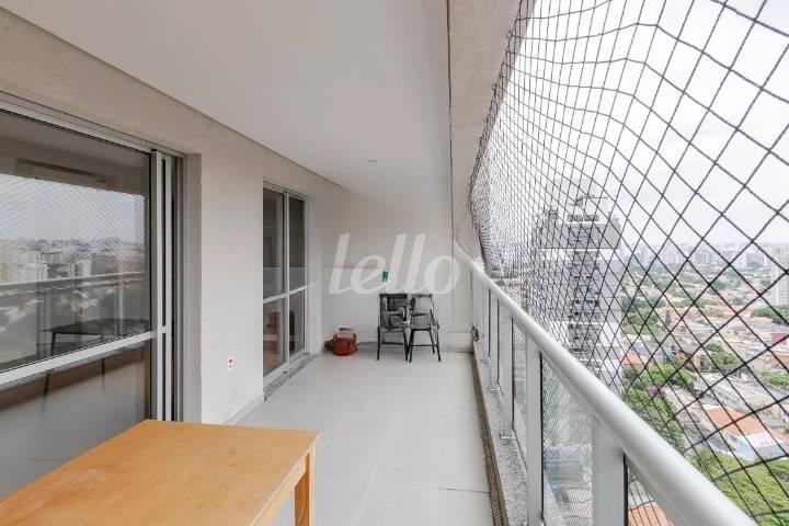 VARANDA de Apartamento para alugar, Duplex com 84 m², 2 quartos e 2 vagas em Campo Belo - São Paulo
