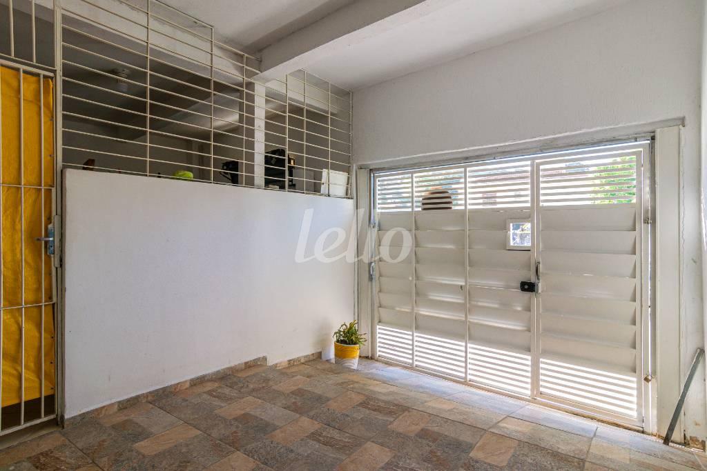 GARAGEM de Casa para alugar, assobradada com 110 m², 2 quartos e 1 vaga em Vila Nova Mazzei - São Paulo