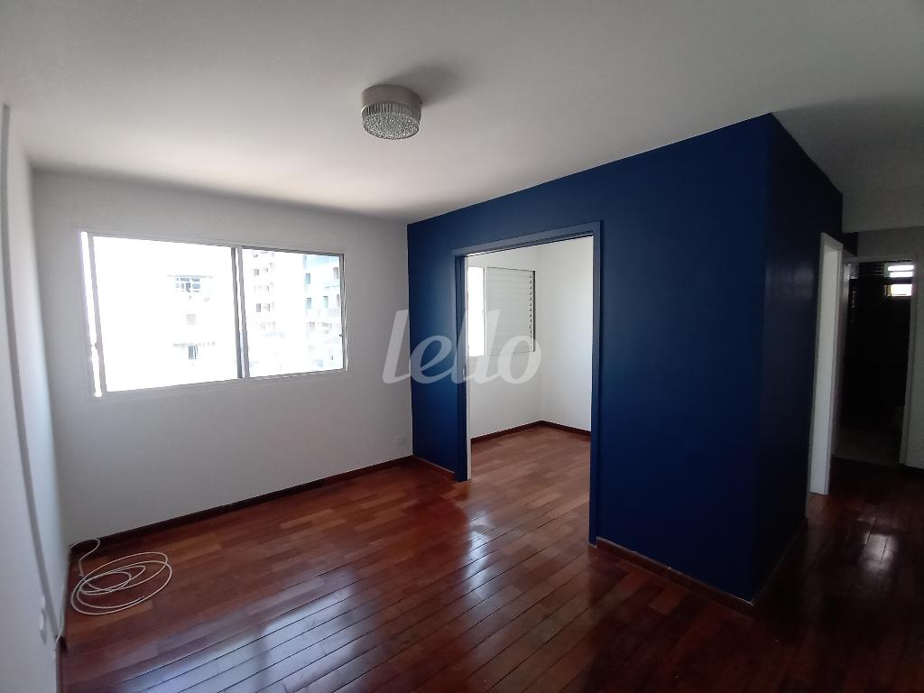 SALA de Apartamento à venda, Padrão com 48 m², 2 quartos e 1 vaga em Jardim Paulista - São Paulo