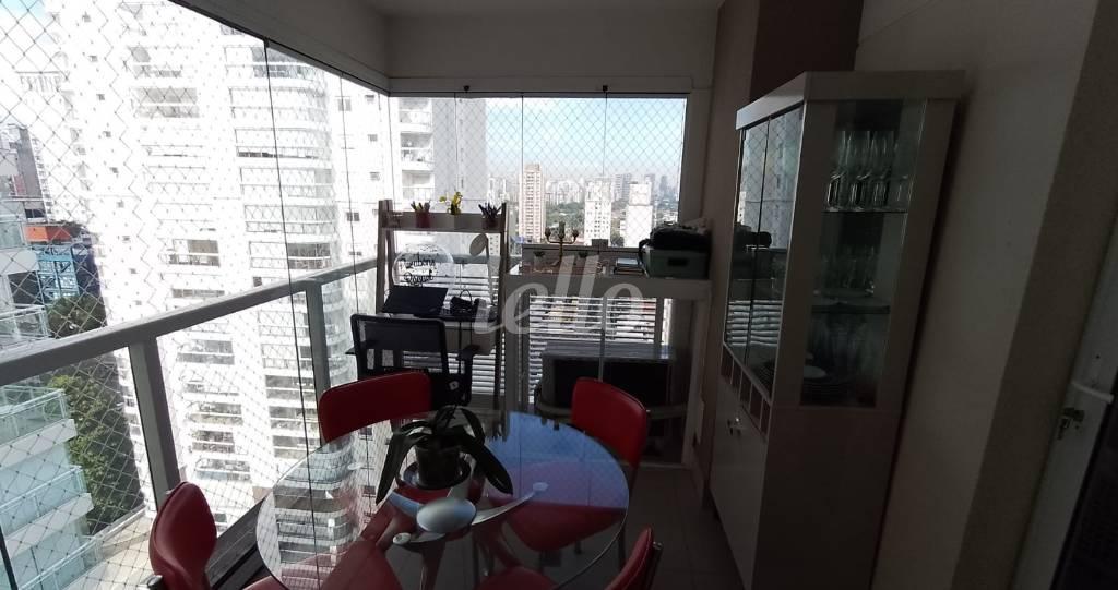 VARANDA de Apartamento para alugar, Padrão com 44 m², 1 quarto e em Vila Olímpia - São Paulo