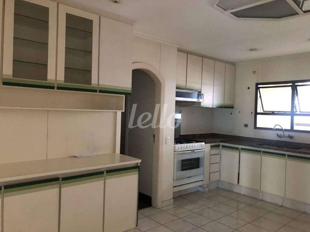 COZINHA de Apartamento à venda, Padrão com 230 m², 4 quartos e 3 vagas em Jardim do Mar - São Bernardo do Campo