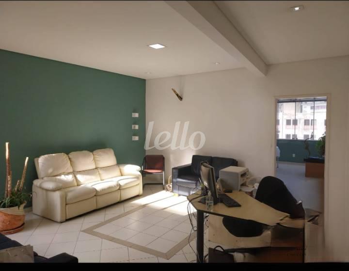 SALA de Sala / Conjunto à venda, Padrão com 130 m², e em República - São Paulo