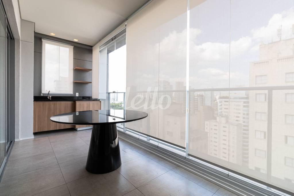 VARANDA de Apartamento para alugar, Padrão com 44 m², 1 quarto e 1 vaga em Indianópolis - São Paulo