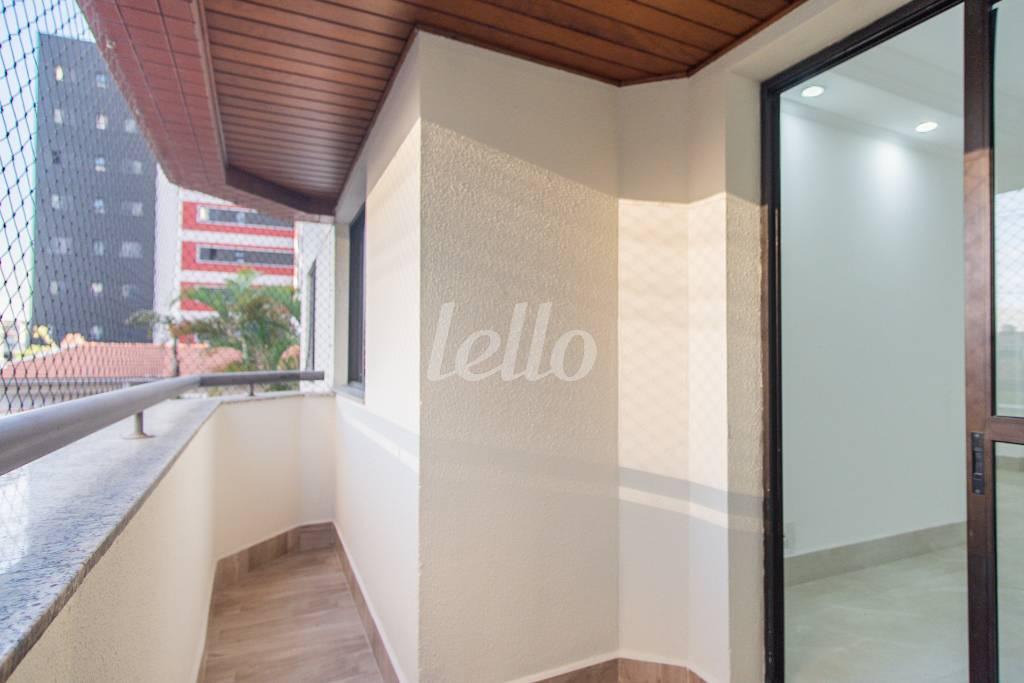 02SACADAVARANDA_001 de Apartamento à venda, Padrão com 83 m², 3 quartos e 2 vagas em Vila Regente Feijó - São Paulo