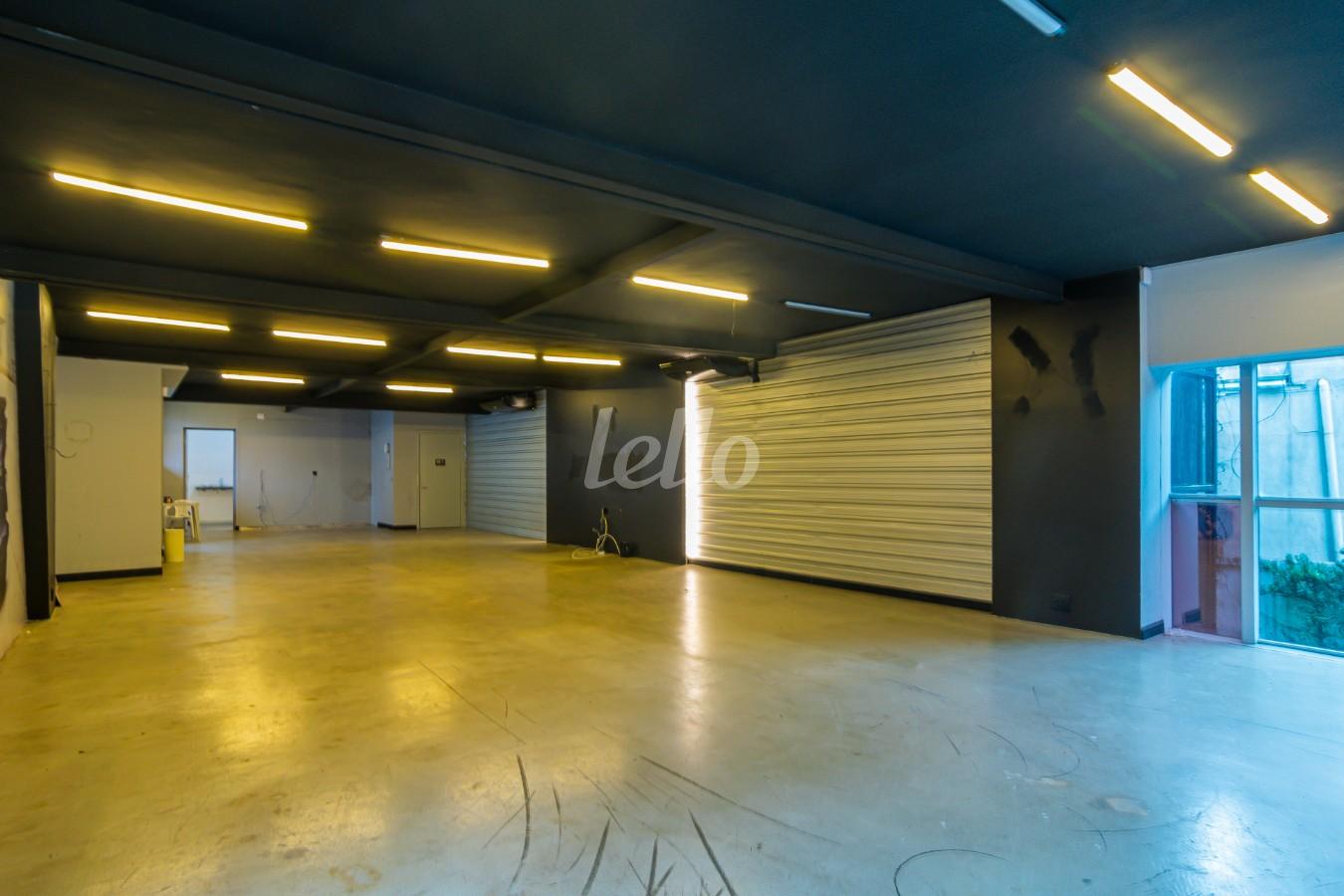 SALA de Prédio Comercial para alugar, Monousuário com 663 m², e 14 vagas em Pacaembu - São Paulo