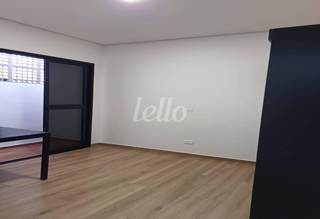 SALA de Casa para alugar, térrea com 58 m², e em Vila Ipojuca - São Paulo