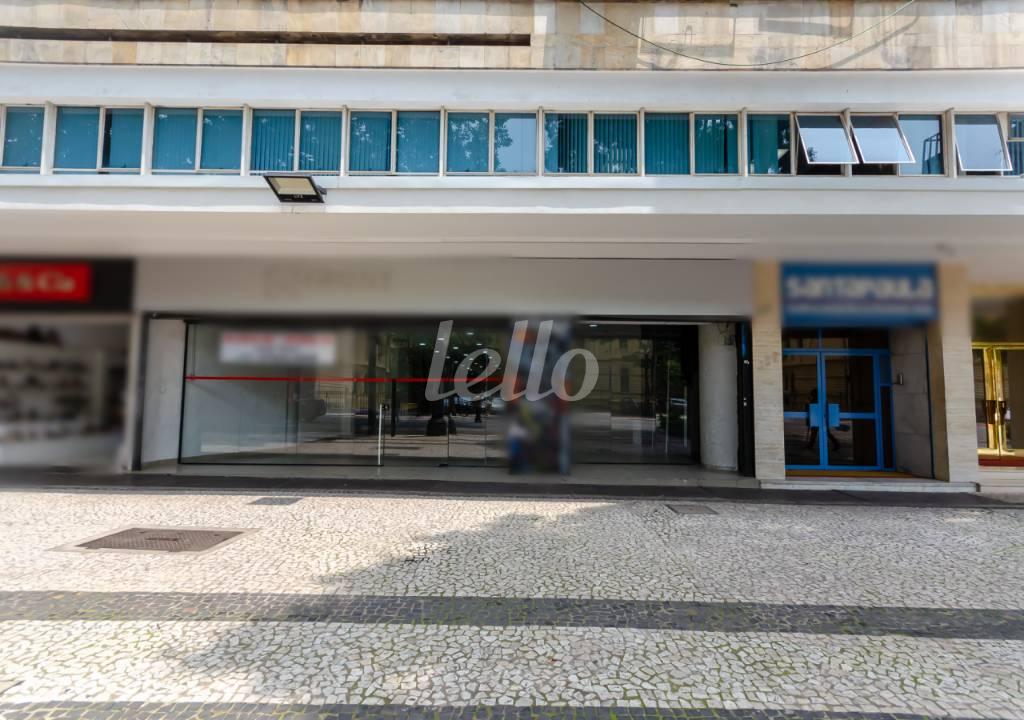 FACHADA de Loja para alugar, Padrão com 343 m², e em Centro - Taubaté