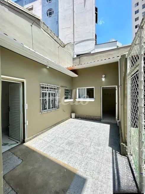 QUINTAL de Casa à venda, sobrado com 217 m², 5 quartos e 4 vagas em Aclimação - São Paulo