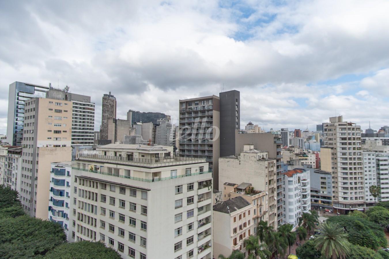 VISTA de Sala / Conjunto para alugar, Padrão com 600 m², e em República - São Paulo