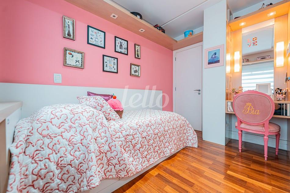 SUITE de Apartamento à venda, Padrão com 215 m², 4 quartos e 4 vagas em Paraíso - São Paulo