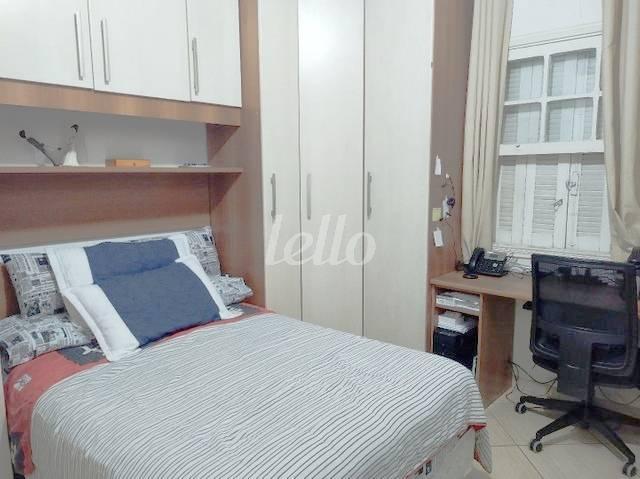 DORMITORIO de Casa à venda, térrea com 300 m², 2 quartos e 6 vagas em Vila Cordeiro - São Paulo