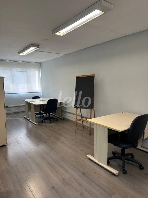 SALA de Sala / Conjunto à venda, Padrão com 102 m², e em Vila Mariana - São Paulo