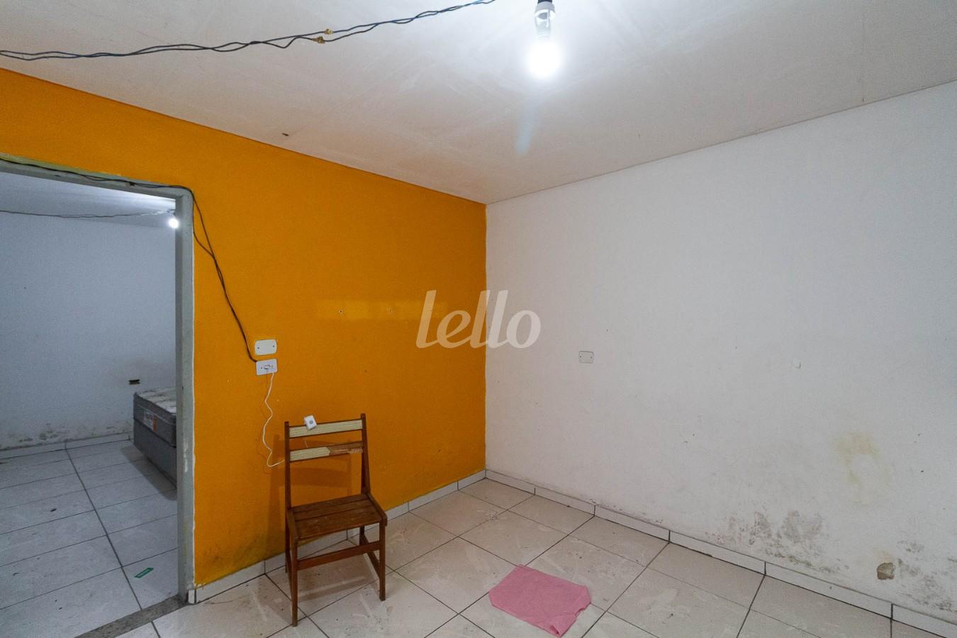 SALA 2 de Salão à venda, Padrão com 150 m², e em Quarta Parada - São Paulo