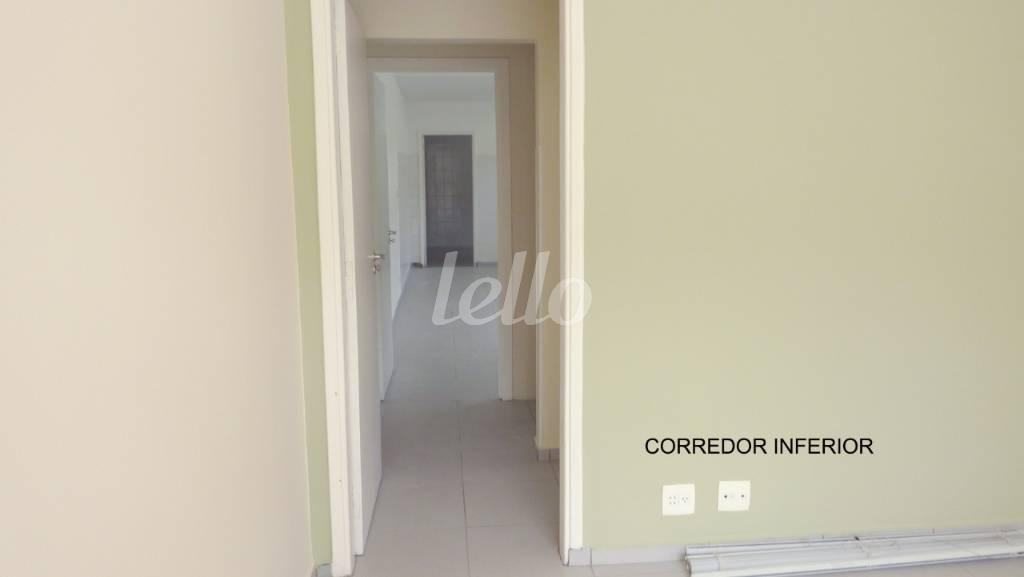 CORREDOR de Casa à venda, sobrado com 300 m², 5 quartos e 6 vagas em Ipiranga - São Paulo