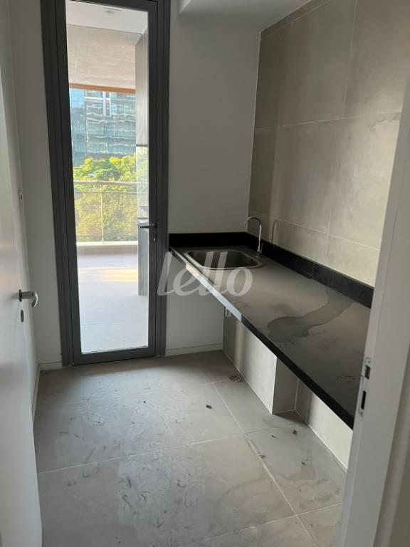 ÁREA DE SERVIÇO de Apartamento à venda, Padrão com 167 m², 4 quartos e 3 vagas em Jardim Das Acácias - São Paulo