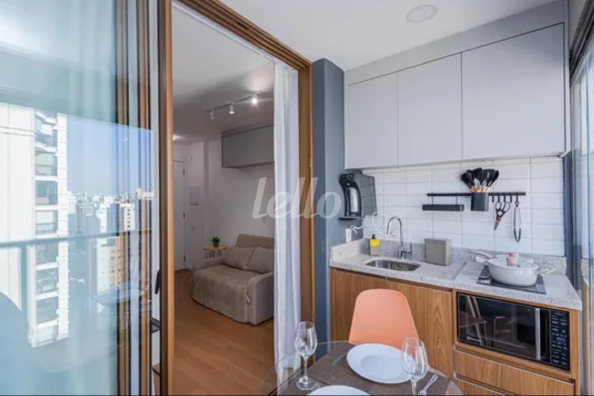 STUDIO de Apartamento para alugar, Studio com 28 m², 1 quarto e em Vila Nova Conceição - São Paulo