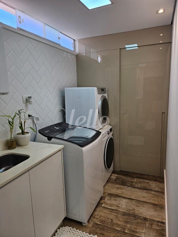 LAVANDERIA de Apartamento à venda, Padrão com 157 m², 2 quartos e 2 vagas em Saúde - São Paulo