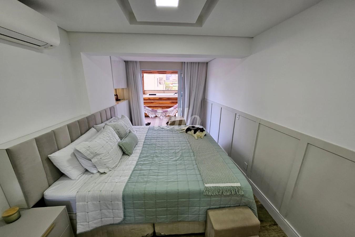 QUARTO de Apartamento à venda, Padrão com 157 m², 2 quartos e 2 vagas em Saúde - São Paulo