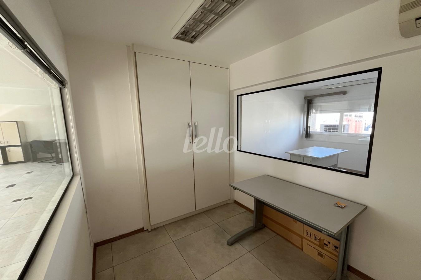 SALA de Sala / Conjunto à venda, Padrão com 108 m², e em Vila Mariana - São Paulo