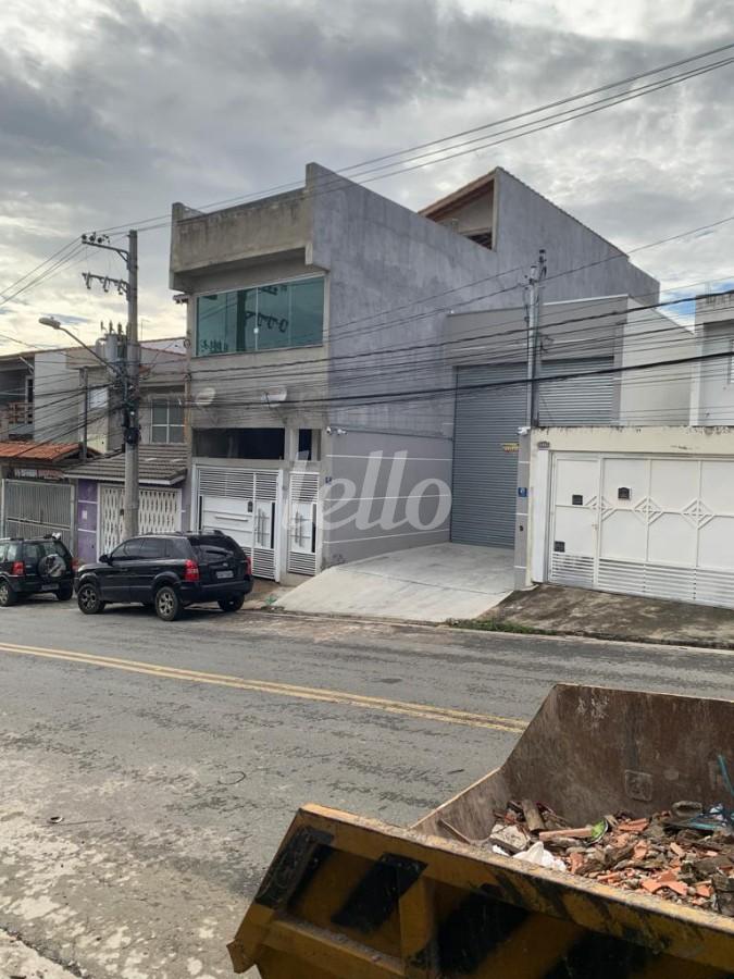 24 de Casa à venda, sobrado com 375 m², 4 quartos e 8 vagas em Jardim Adriana - Guarulhos