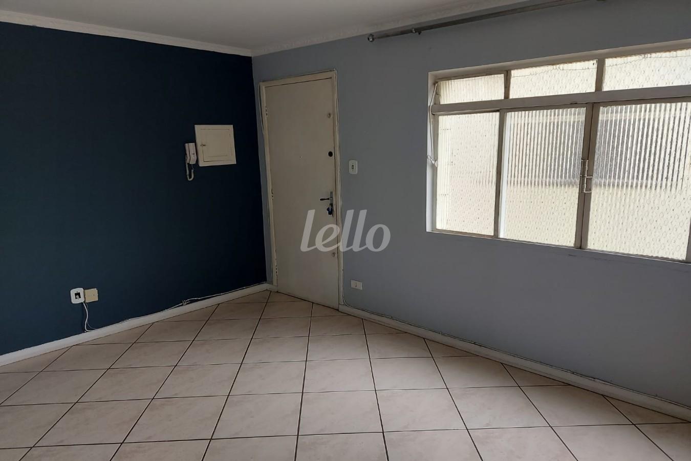 SALA de Apartamento à venda, Padrão com 60 m², 2 quartos e 1 vaga em Vila Paulicéia - São Paulo