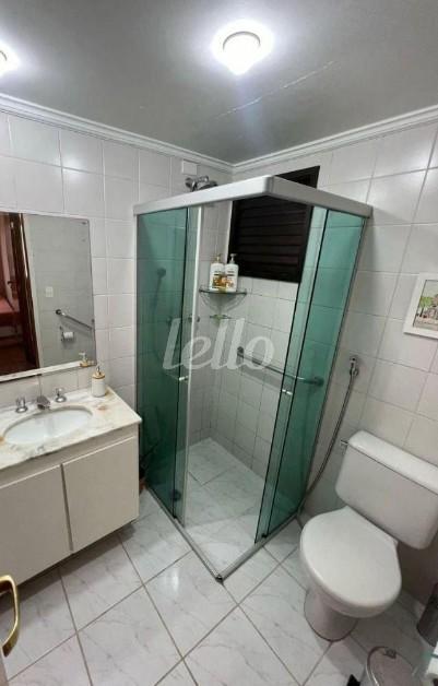 BANHEIRO de Apartamento à venda, Padrão com 63 m², 2 quartos e 1 vaga em Vila Guarani - São Paulo