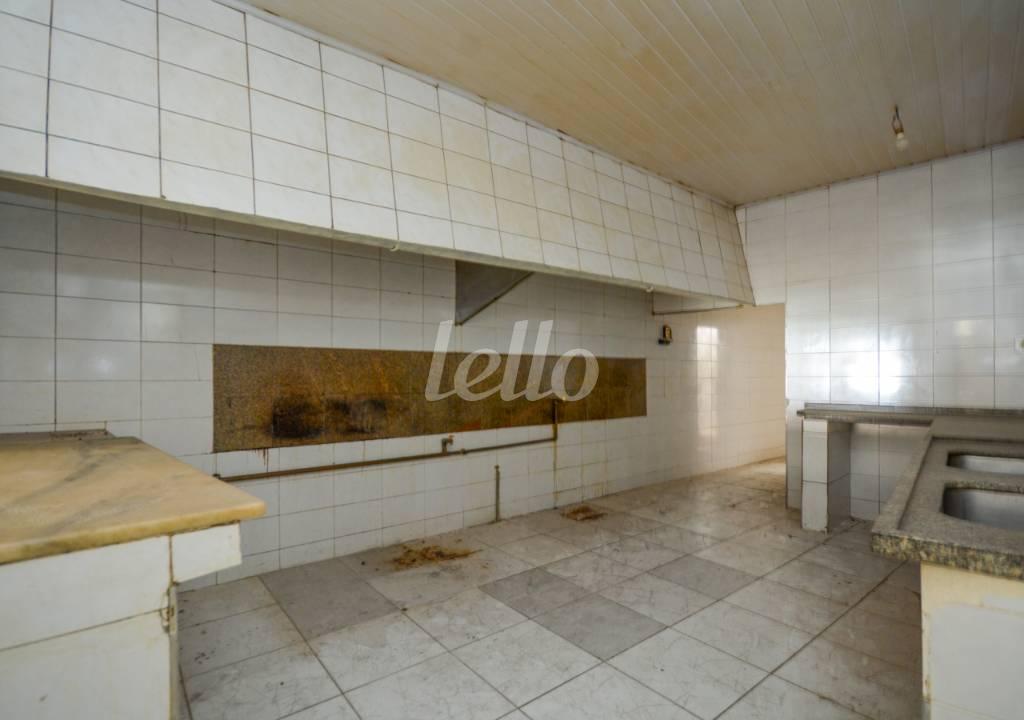 COZINHA de Loja para alugar, Padrão com 220 m², e em Vila Mariana - São Paulo