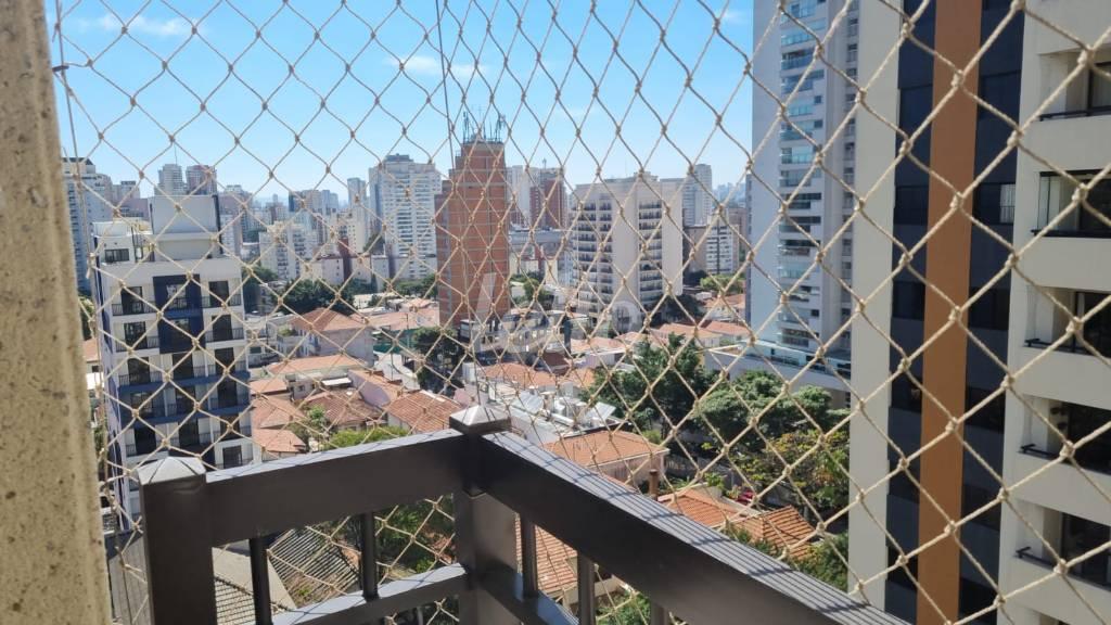 VARANDA de Apartamento à venda, Padrão com 78 m², 3 quartos e 2 vagas em Vila Mariana - São Paulo