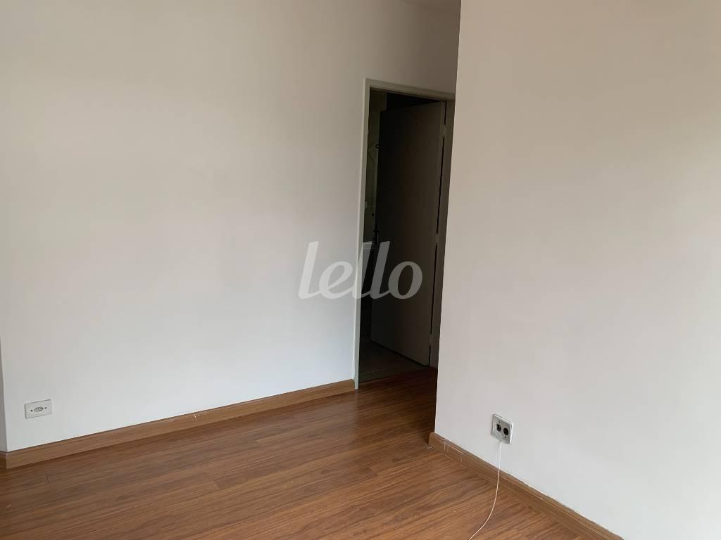 SALA de Apartamento à venda, Padrão com 35 m², 1 quarto e 1 vaga em Vila Clementino - São Paulo