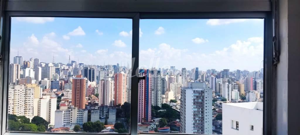 VISTA DA SALA de Apartamento à venda, Padrão com 38 m², 1 quarto e 1 vaga em Cambuci - São Paulo