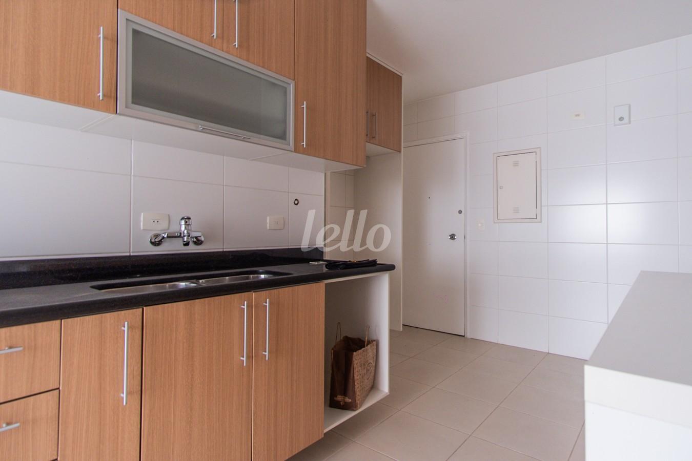 01COZINHA_002 de Apartamento para alugar, Padrão com 140 m², 3 quartos e 1 vaga em Paraíso - São Paulo