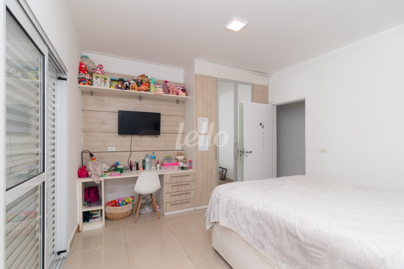 SUÍTE 2 de Casa à venda, sobrado com 360 m², 5 quartos e 6 vagas em Quarta Parada - São Paulo