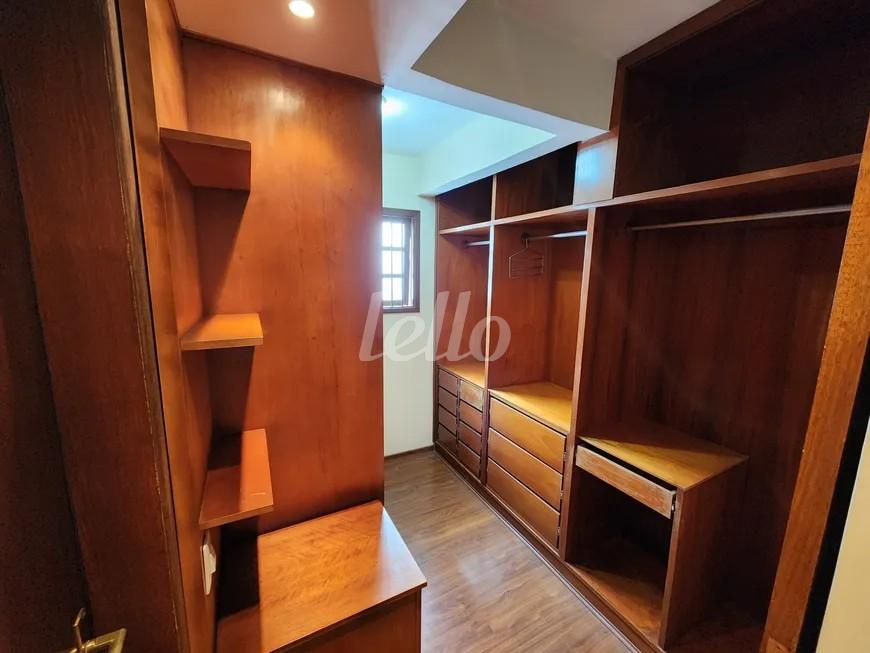 CLOSET de Casa para alugar, sobrado com 180 m², 3 quartos e 3 vagas em Conjunto Residencial Butantã - São Paulo