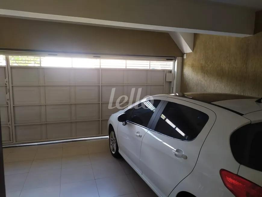 GARAGEM de Casa para alugar, sobrado com 180 m², 3 quartos e 3 vagas em Conjunto Residencial Butantã - São Paulo