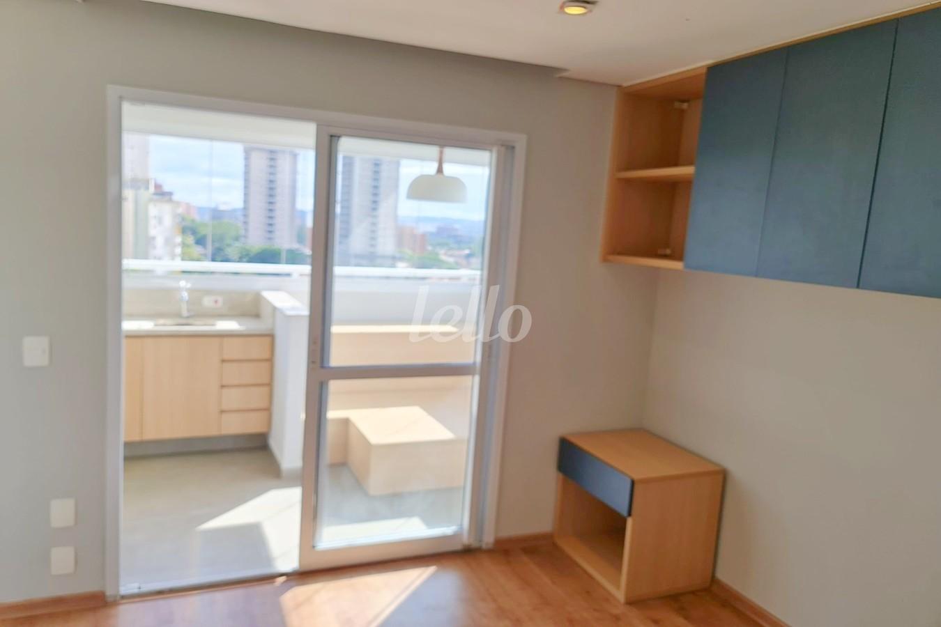 LIVING de Apartamento à venda, Padrão com 37 m², 1 quarto e 1 vaga em Santo Amaro - São Paulo