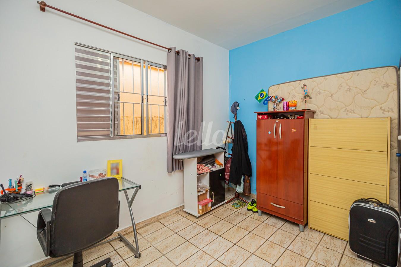 DORMITORIO de Casa à venda, térrea com 136 m², 3 quartos e 3 vagas em Saúde - São Paulo