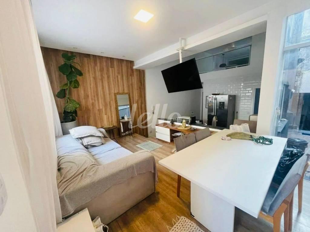 SALA de Casa à venda, sobrado com 176 m², 2 quartos e 2 vagas em Saúde - São Paulo