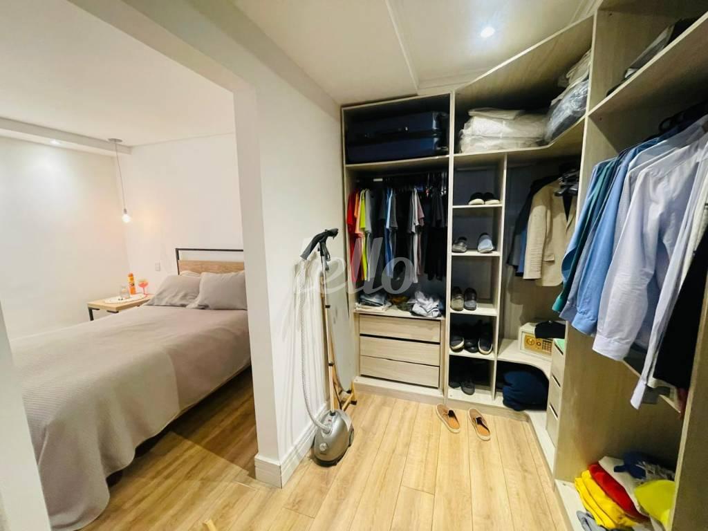 CLOSET de Casa à venda, sobrado com 176 m², 2 quartos e 2 vagas em Saúde - São Paulo