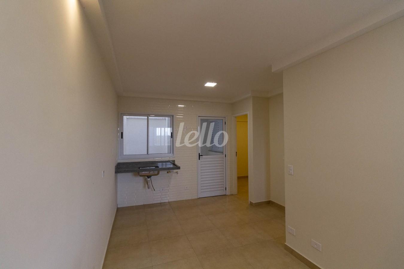 SALA de Apartamento para alugar, Padrão com 33 m², 2 quartos e 1 vaga em Vila Carrão - São Paulo