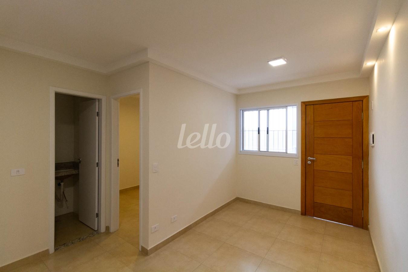 SALA de Apartamento para alugar, Padrão com 33 m², 2 quartos e 1 vaga em Vila Carrão - São Paulo