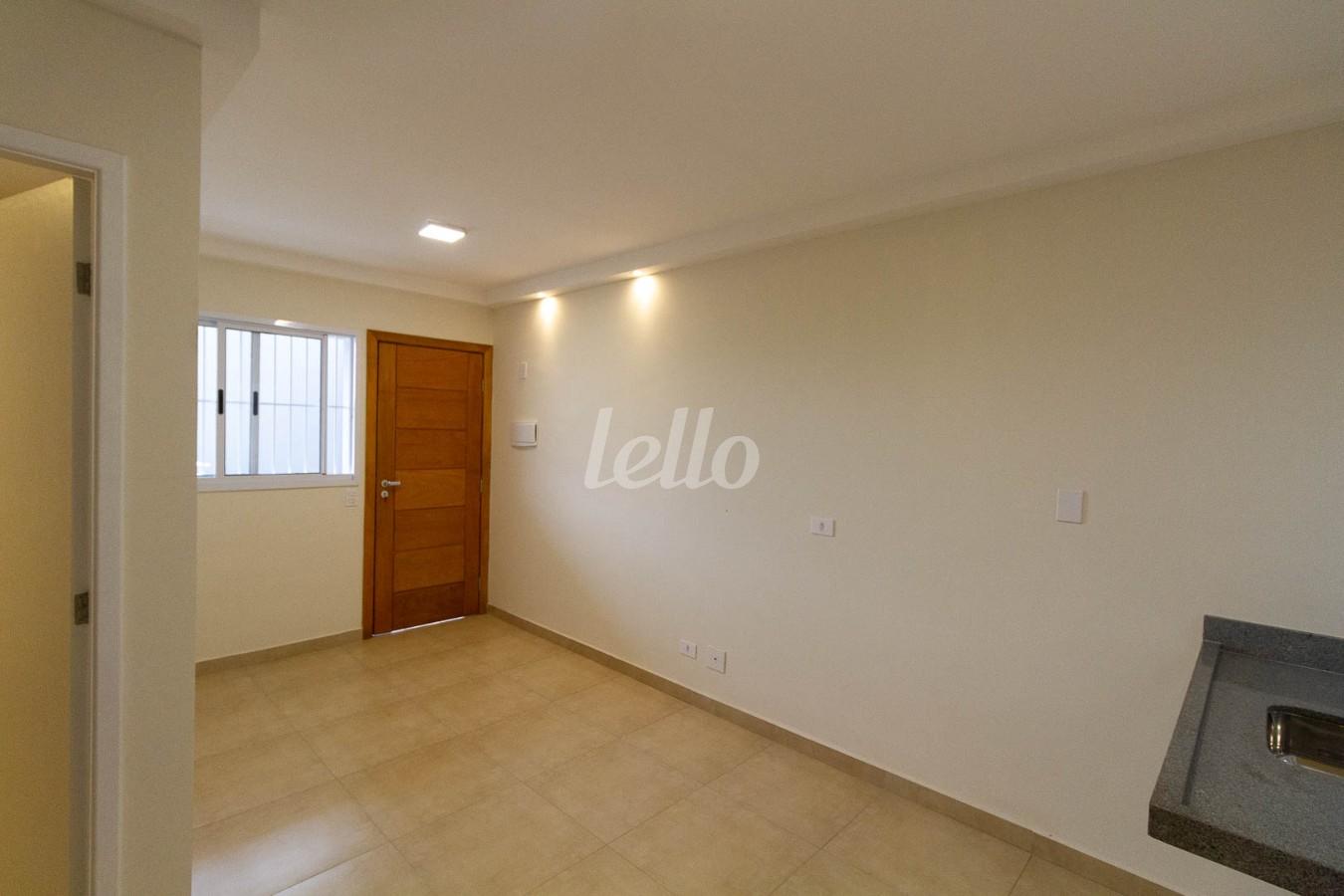 SALA de Apartamento para alugar, Padrão com 33 m², 2 quartos e 1 vaga em Vila Carrão - São Paulo