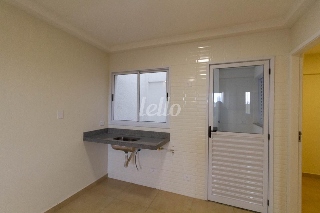 COZINHA de Apartamento para alugar, Padrão com 33 m², 2 quartos e 1 vaga em Vila Carrão - São Paulo