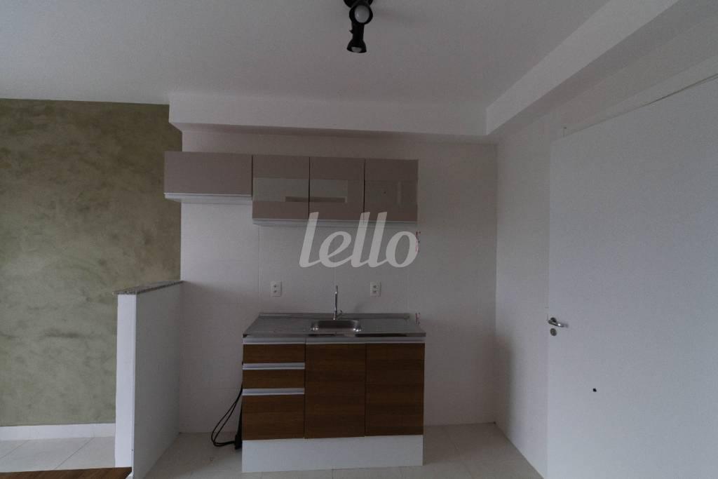 SALA E COZINHA de Apartamento à venda, Padrão com 37 m², 2 quartos e em Cambuci - São Paulo