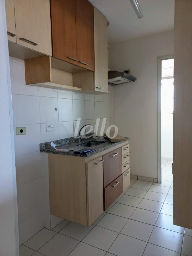 COZINHA COM ARMÁRIOS de Apartamento à venda, Padrão com 57 m², 2 quartos e 2 vagas em Vila Dom Pedro Ii - São Paulo