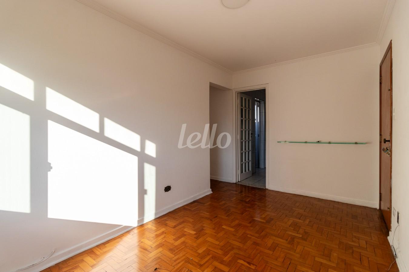 SALA de Apartamento para alugar, Padrão com 78 m², 2 quartos e 1 vaga em Vila Clementino - São Paulo