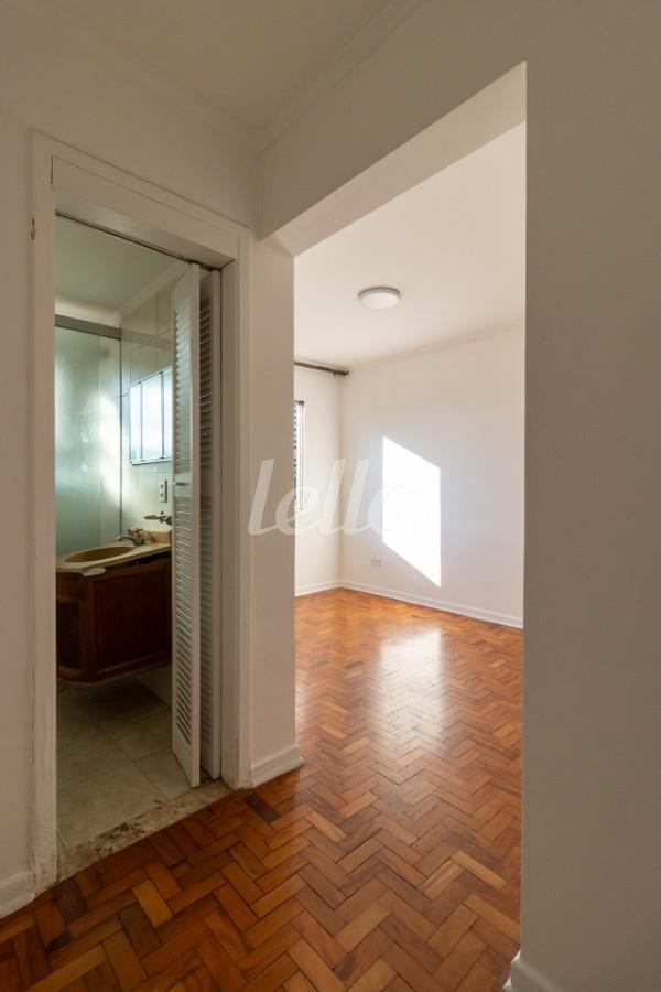 SUITE de Apartamento para alugar, Padrão com 78 m², 2 quartos e 1 vaga em Vila Clementino - São Paulo