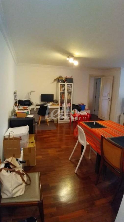 SALA de Apartamento à venda, Padrão com 96 m², 3 quartos e 1 vaga em Indianópolis - São Paulo