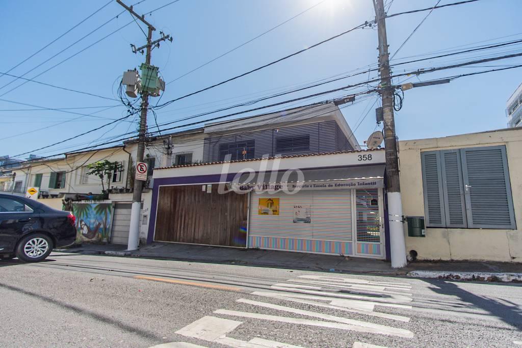 FACHADA de Casa para alugar, sobrado com 400 m², e 1 vaga em Chácara Santo Antônio - São Paulo