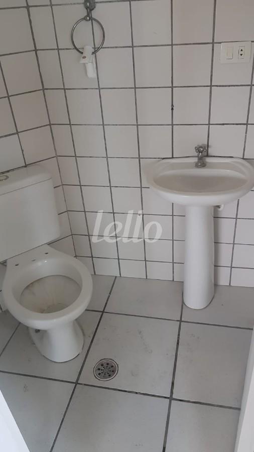 BANHEIRO de Sala / Conjunto para alugar, Padrão com 33 m², e 1 vaga em Santana - São Paulo